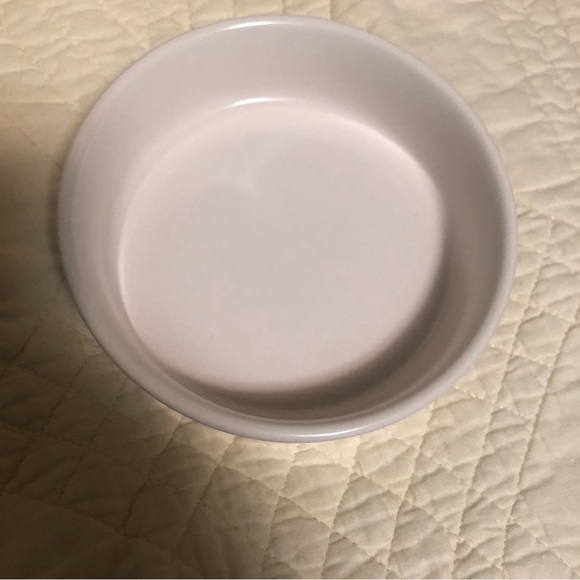 Rae Dunn ‘YUM’ Pet Bowl - Picture 4 of 4